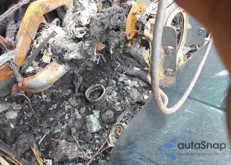 1992 Ford Mustang Lx из США, поврежденный, VIN 1FACP44E2NF143953